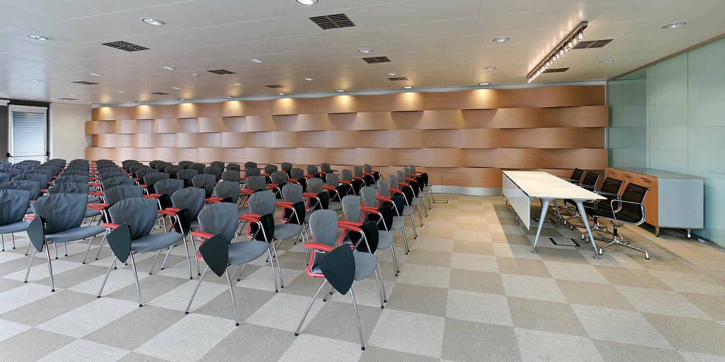liuni-pavimenti-sale-conferenze-contract-uffici