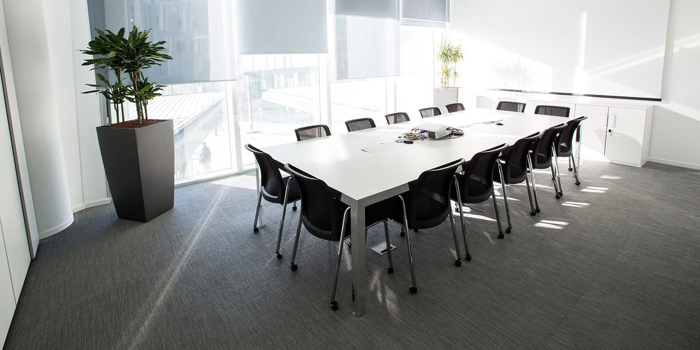 liuni-settore-contract-pavimenti-uffici-hitachi