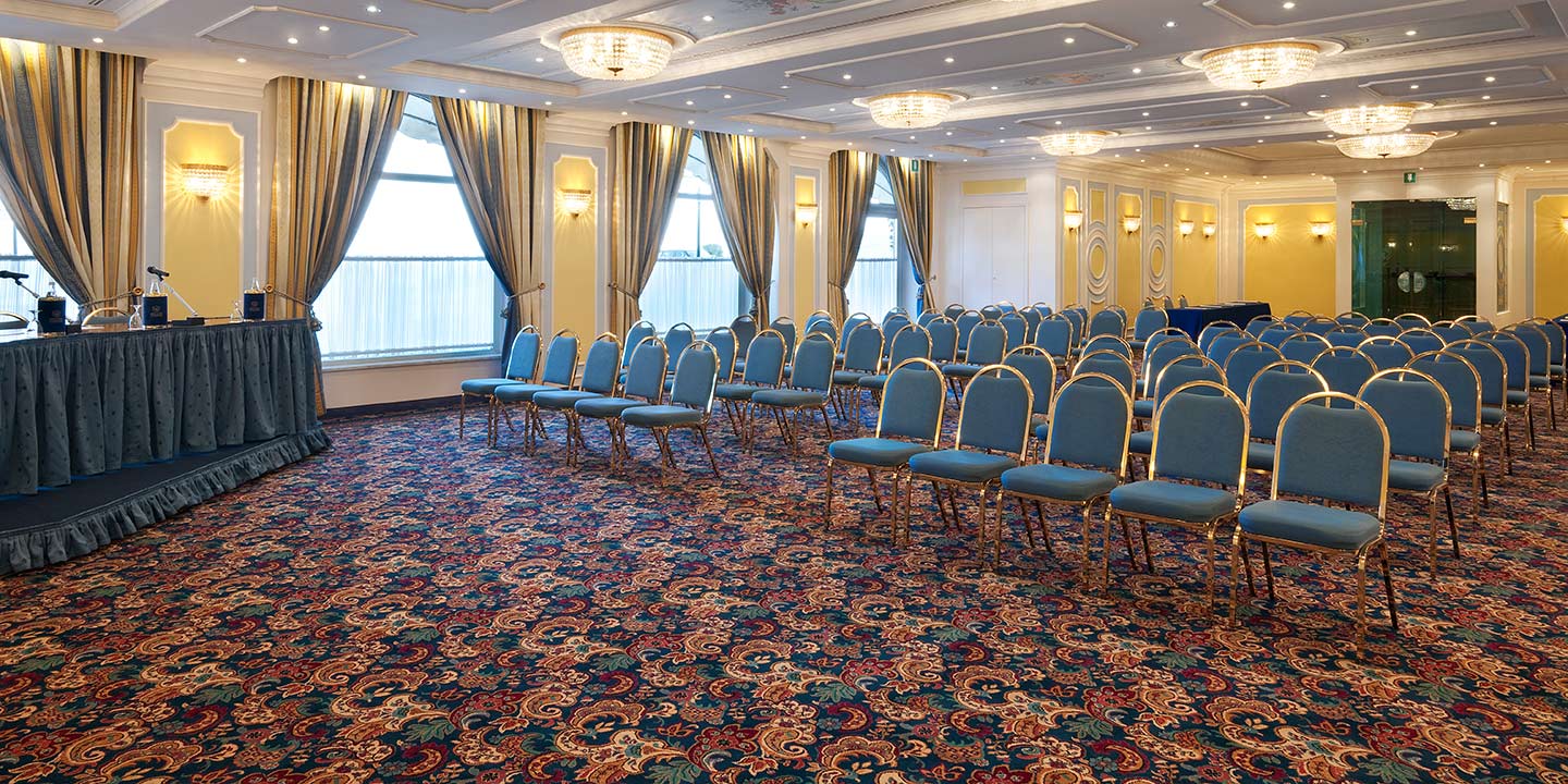 liuni_moquettes_axminster_hotel_sale_riunioni