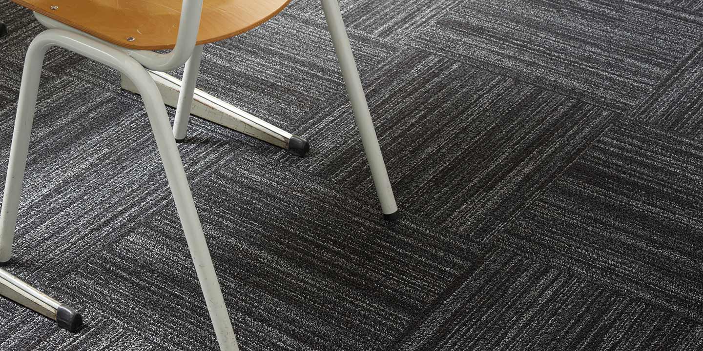 liuni_moquettes_tufted_boucle_quadrotte_autoposanti_16918