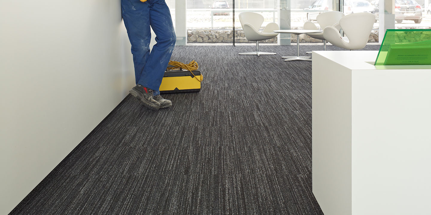 liuni_moquettes_tufted_boucle_quadrotte_autoposanti_uffici