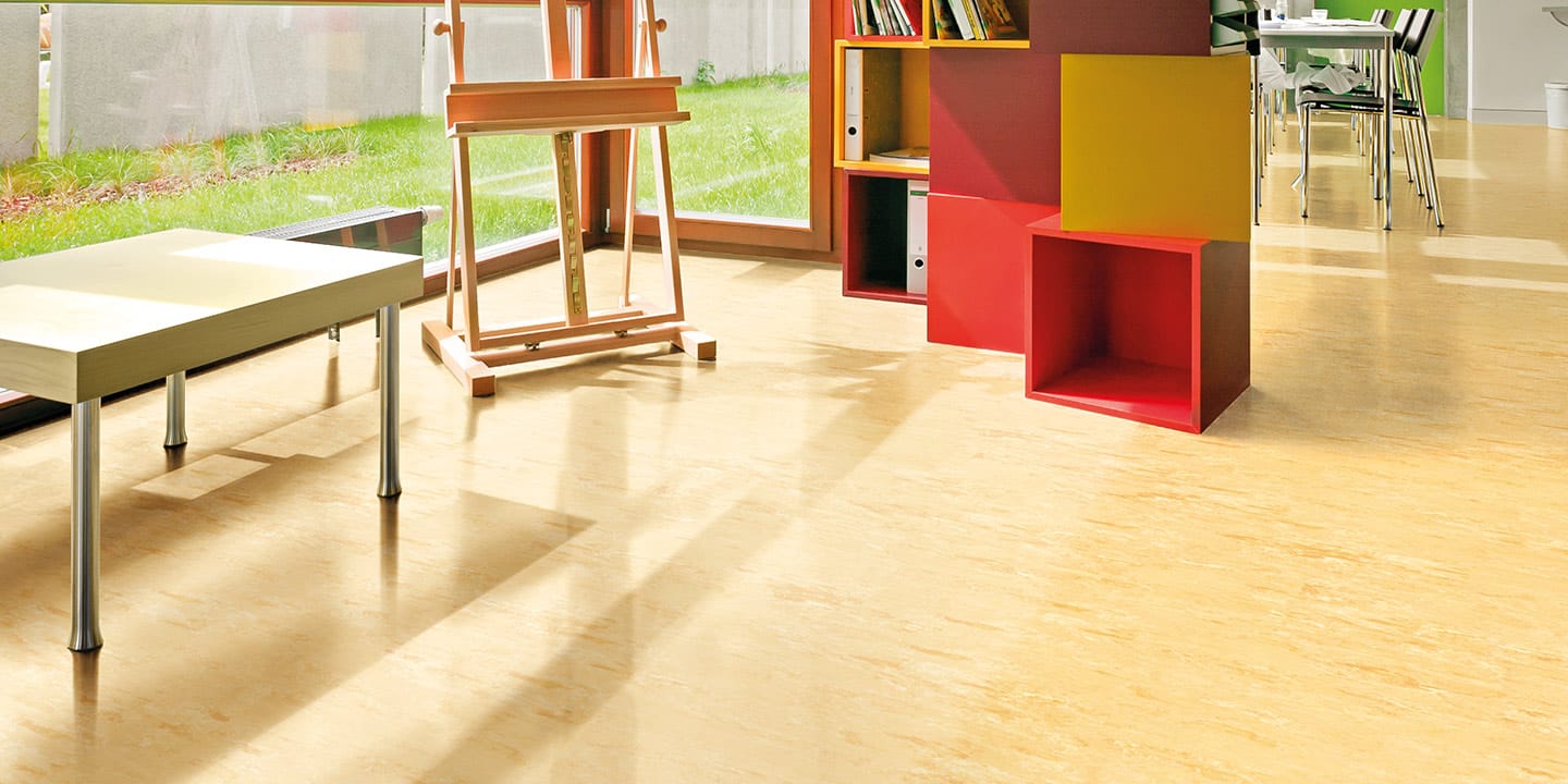 liuni_pavimenti_vinilici_omogenei_direzionali_xl_pu_aree_scuola