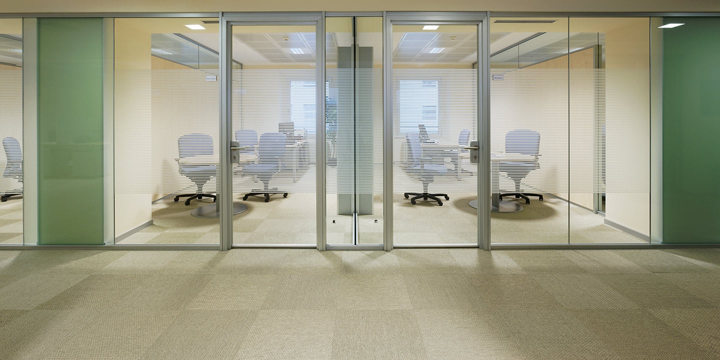 pavimenti-uffici-open-space-settore-contract-liuni