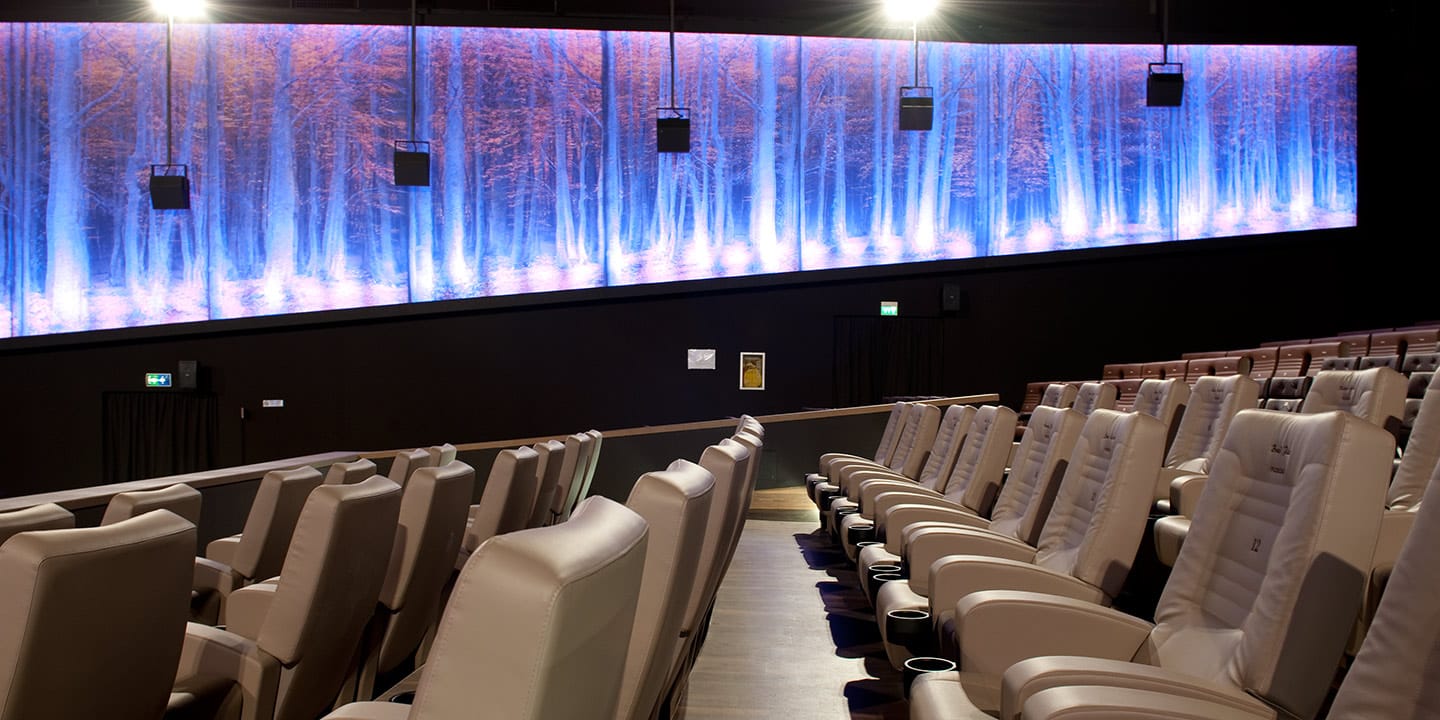 liuni-rivestimenti-parete-personalizzati-decorativi-fonoassorbenti-cinema-6