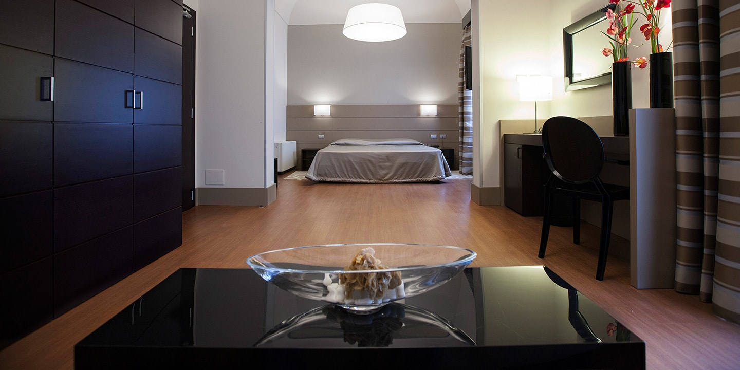 pavimenti-vinilici-autoposanti-hotel