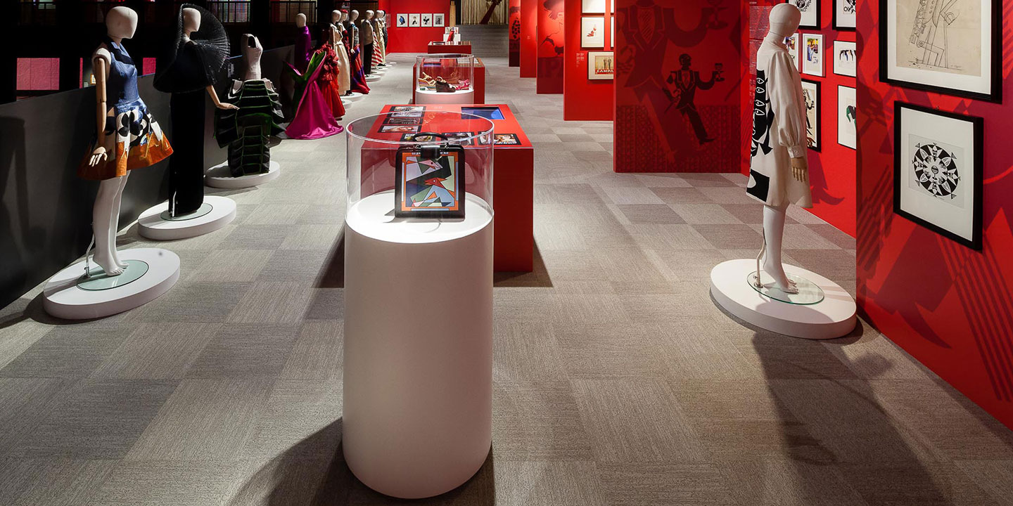 liuni_moquettes_campari_mostra